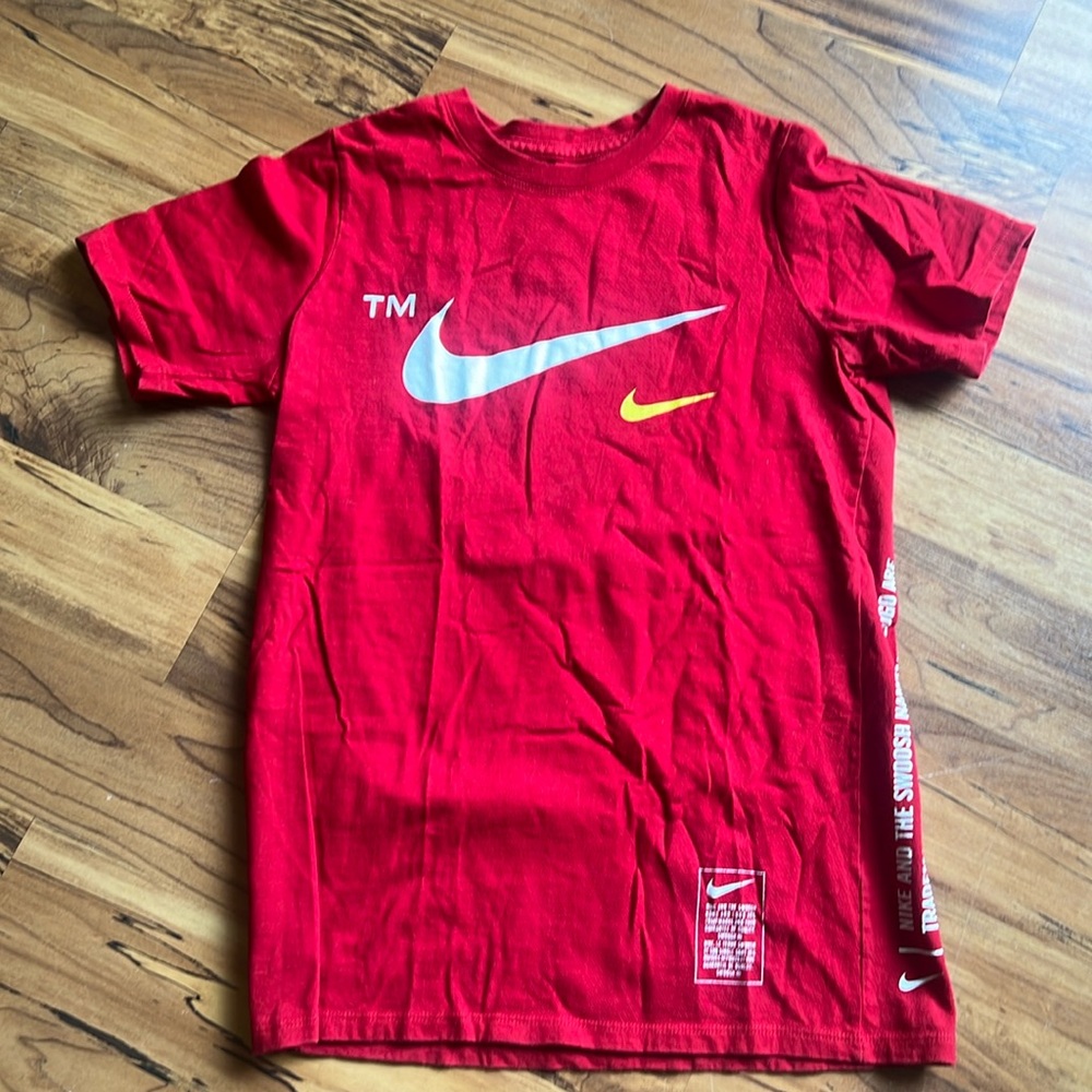 Nike Tshirt boys M